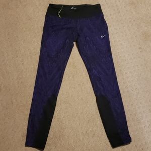 Nike leggings